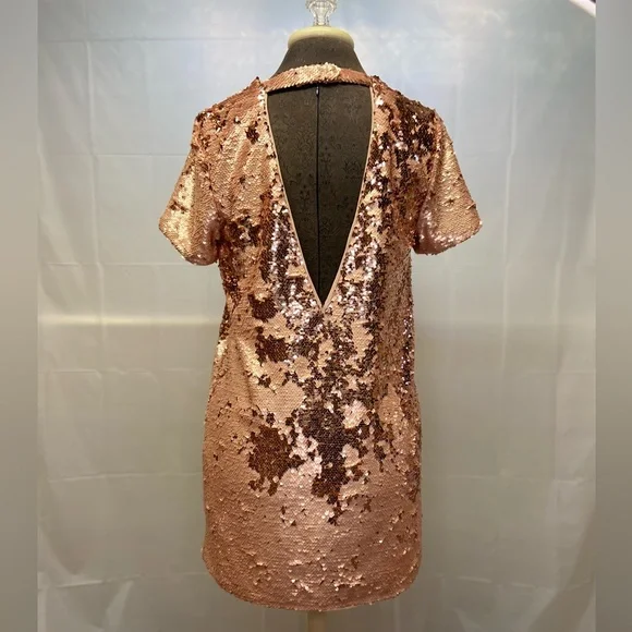 Rose Gold Sequin T-Shirt Dress -M - Picture 1 of 13